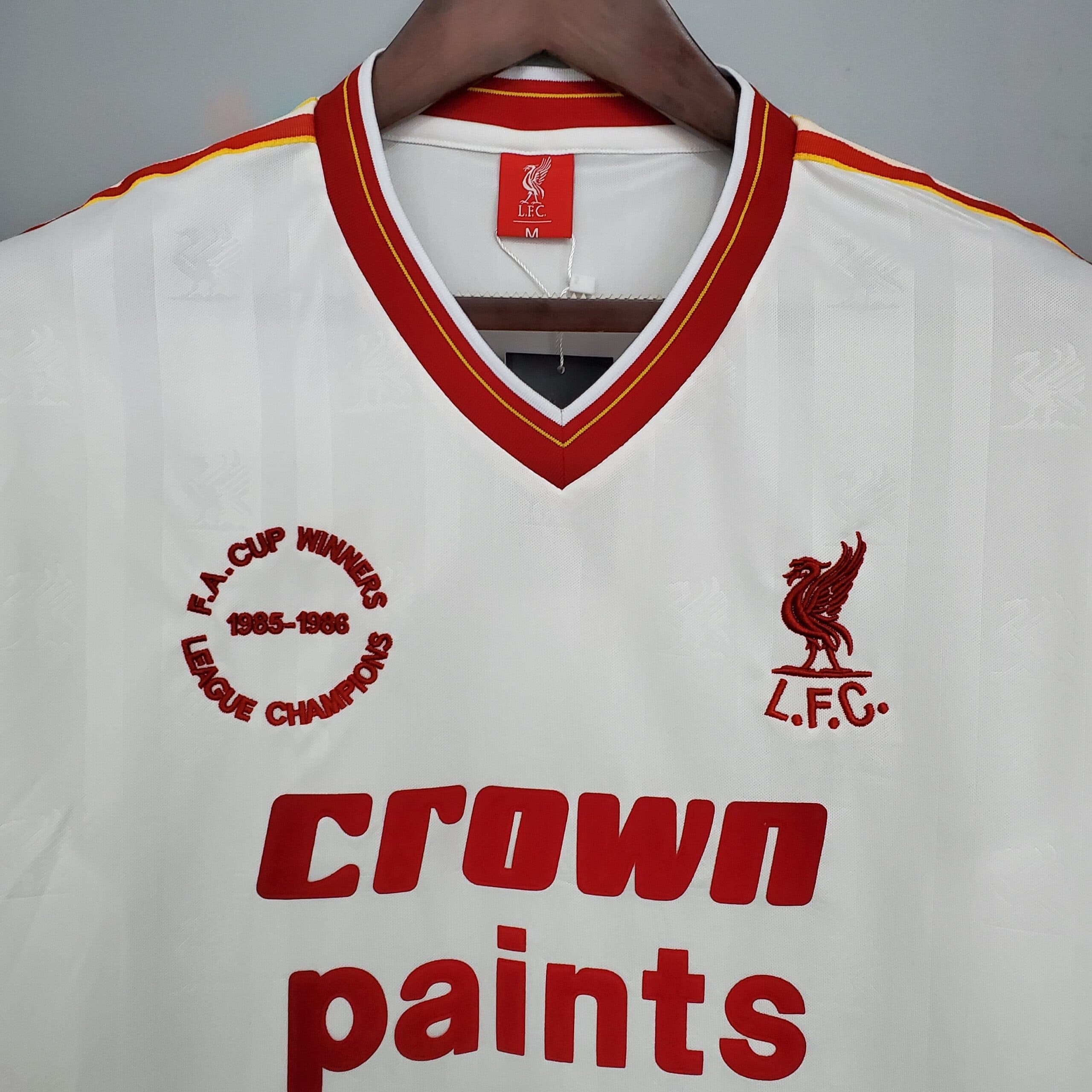 Liverpool 1985-1986 away kit — image 4